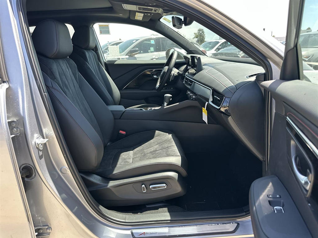 Thumbnail: 2025 Acura ADX - 11