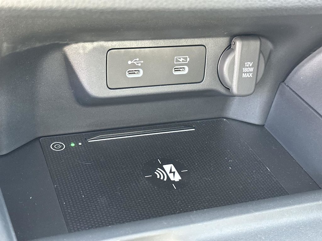 Thumbnail: 2025 Acura ADX - 25