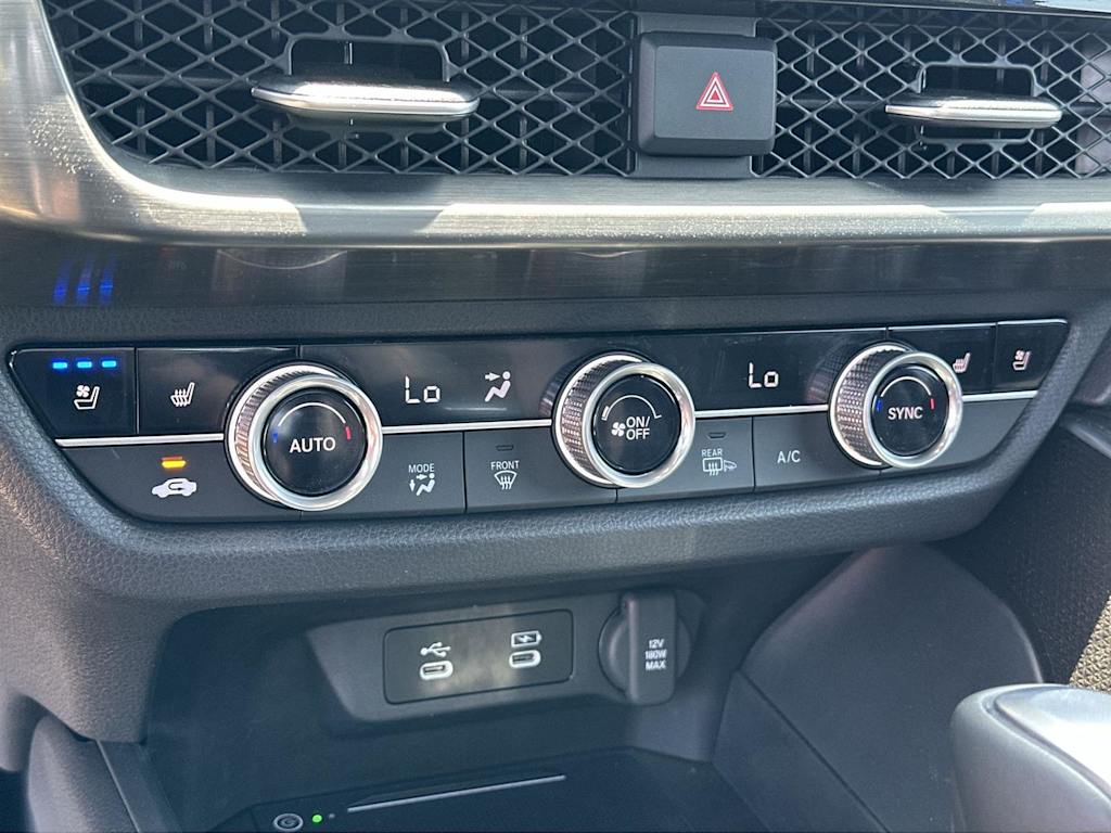 Thumbnail: 2025 Acura ADX - 25