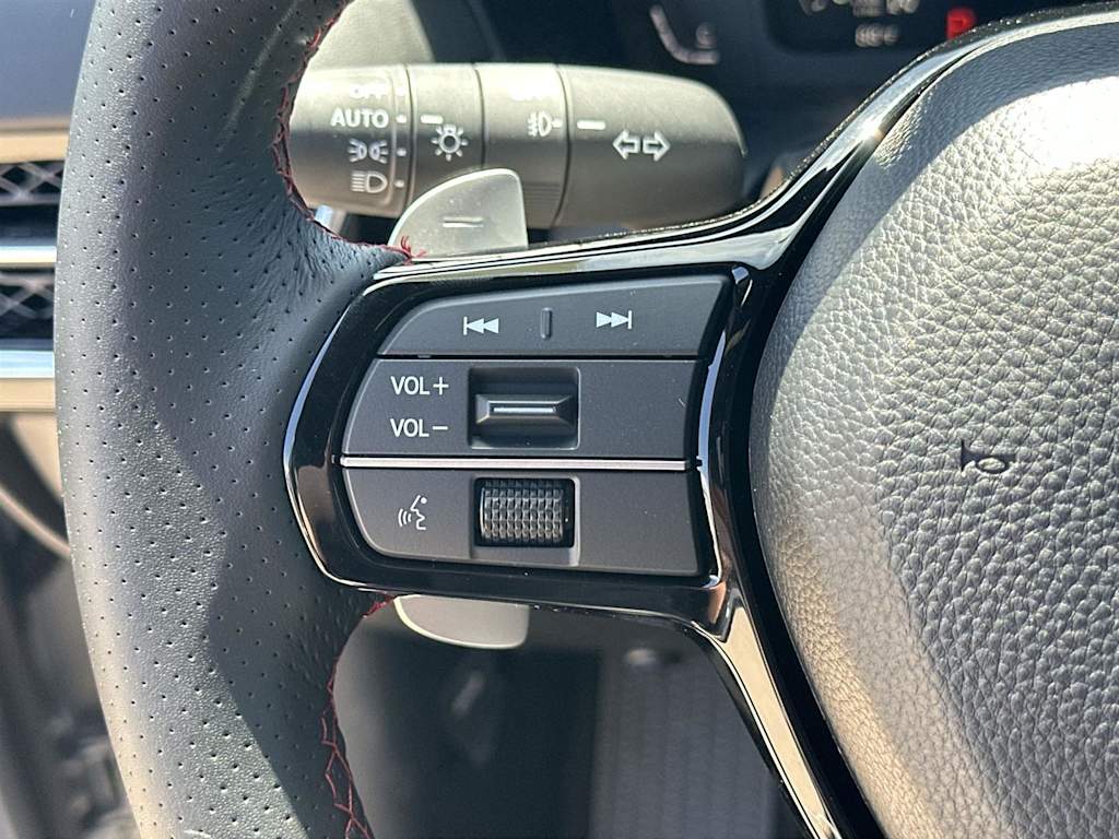 Thumbnail: 2025 Acura ADX - 21