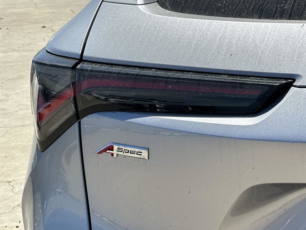 Thumbnail: 2025 Acura ADX - 19