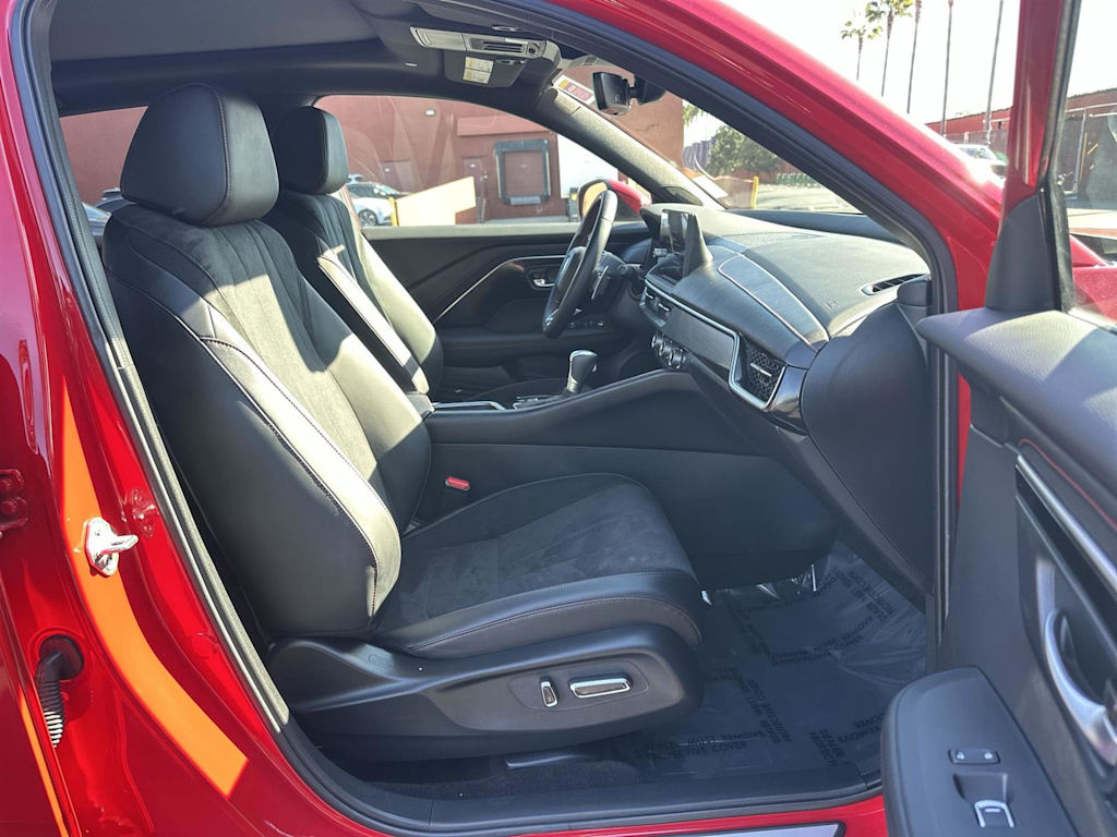 Thumbnail: 2025 Acura ADX - 12