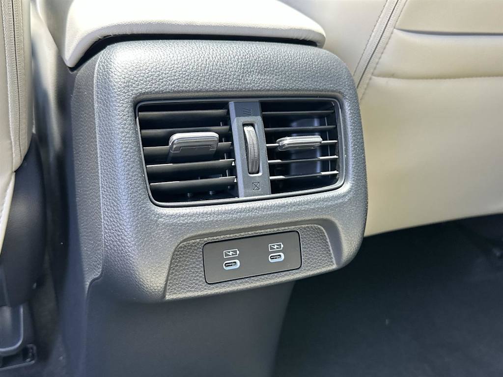 Thumbnail: 2025 Acura ADX - 31