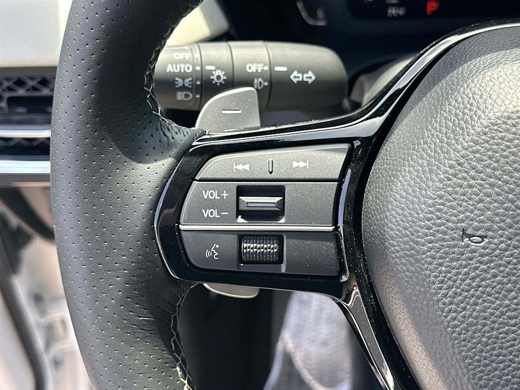 Thumbnail: 2025 Acura ADX - 23