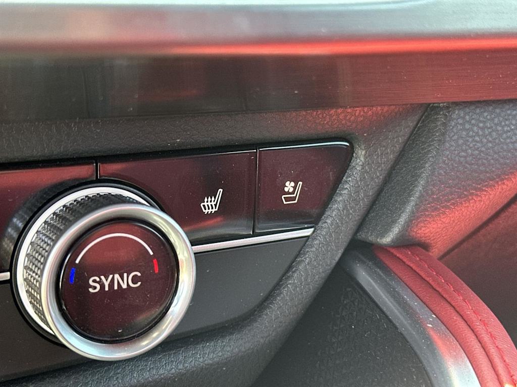 Thumbnail: 2025 Acura ADX - 24