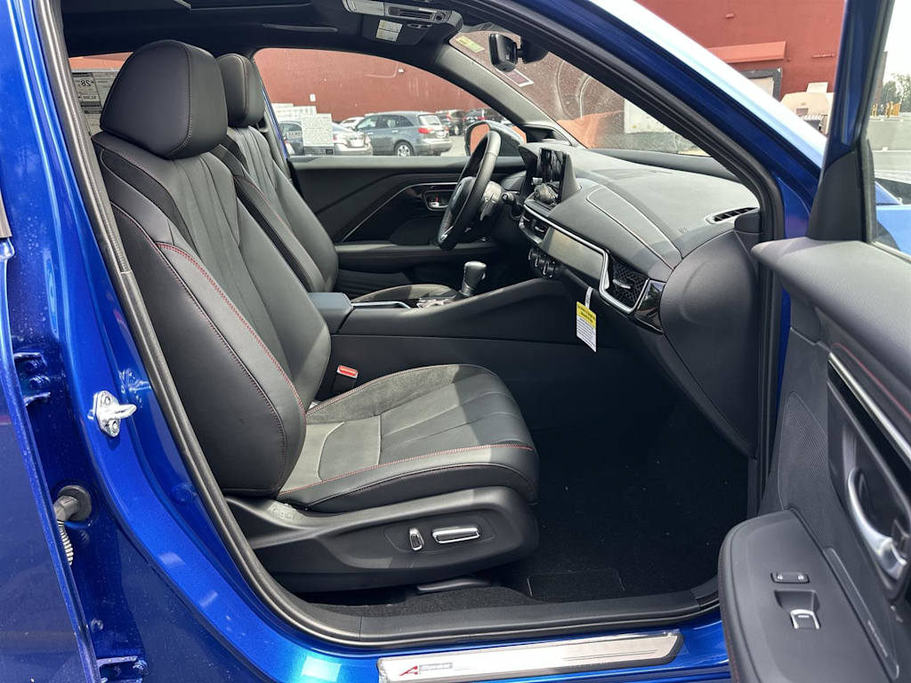 Thumbnail: 2025 Acura ADX - 12