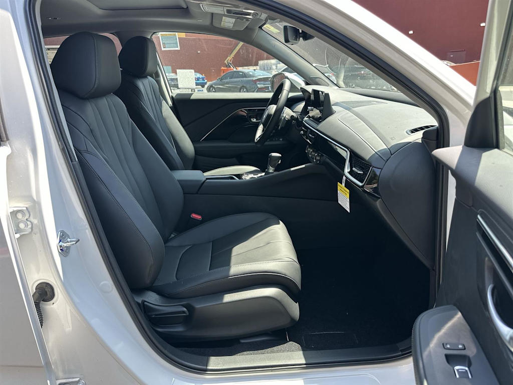 Thumbnail: 2025 Acura ADX - 12