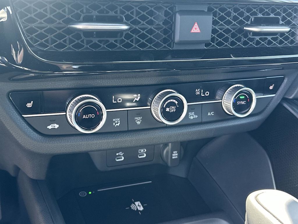 Thumbnail: 2025 Acura ADX - 26