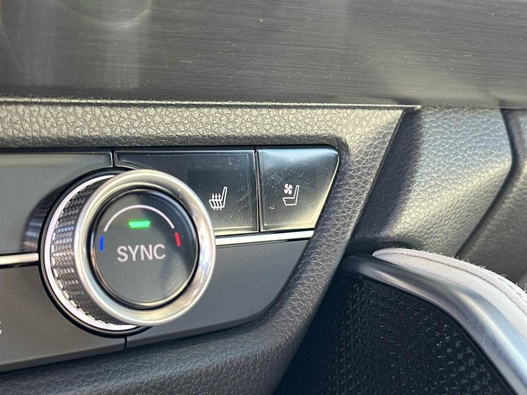 Thumbnail: 2025 Acura ADX - 26