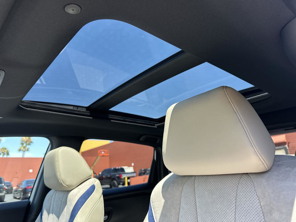 Thumbnail: 2025 Acura ADX - 31