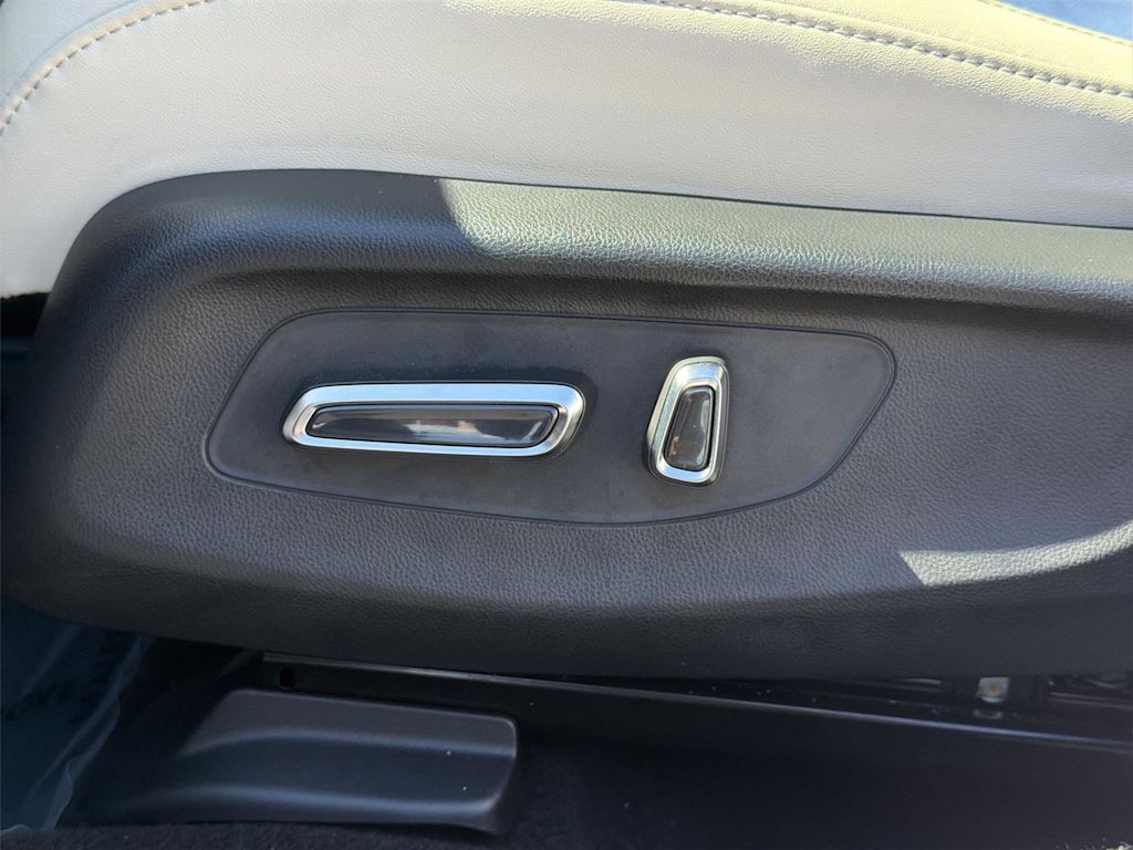 Thumbnail: 2025 Acura ADX - 22