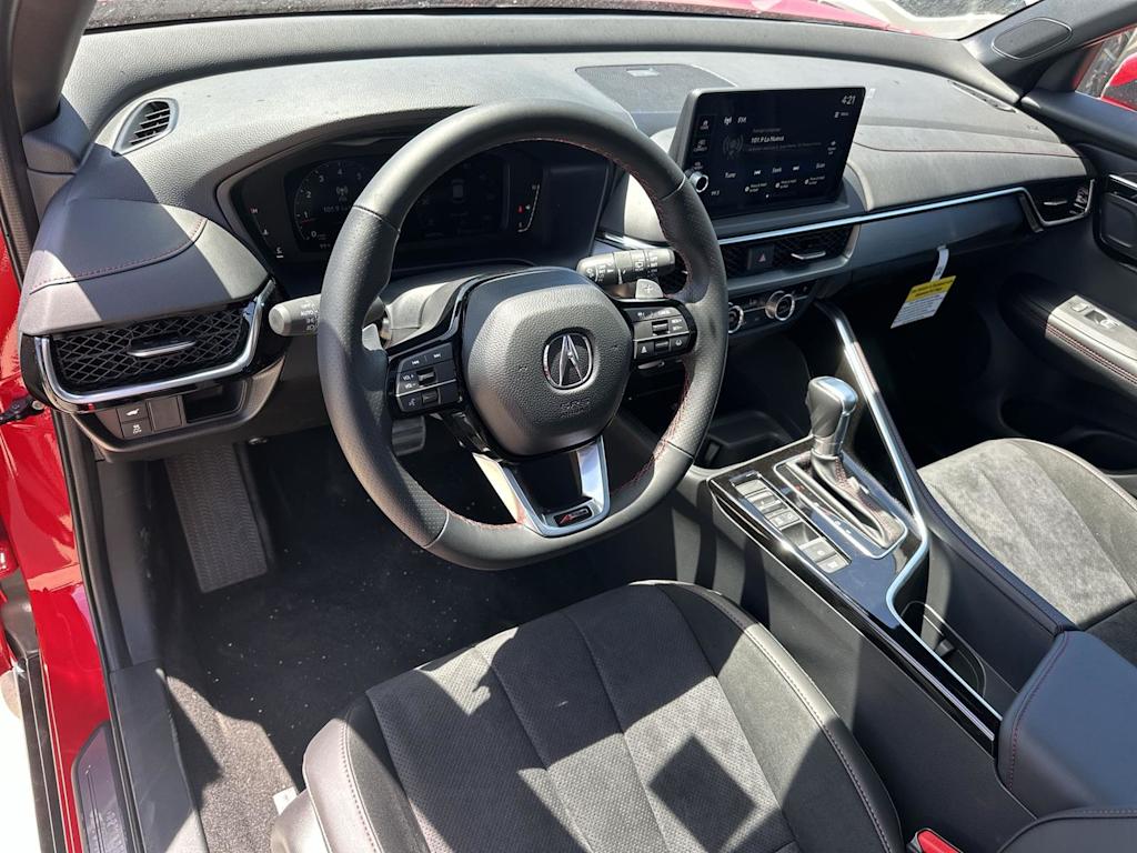 Thumbnail: 2025 Acura ADX - 2