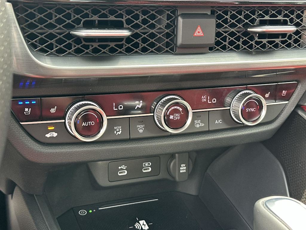 Thumbnail: 2025 Acura ADX - 27