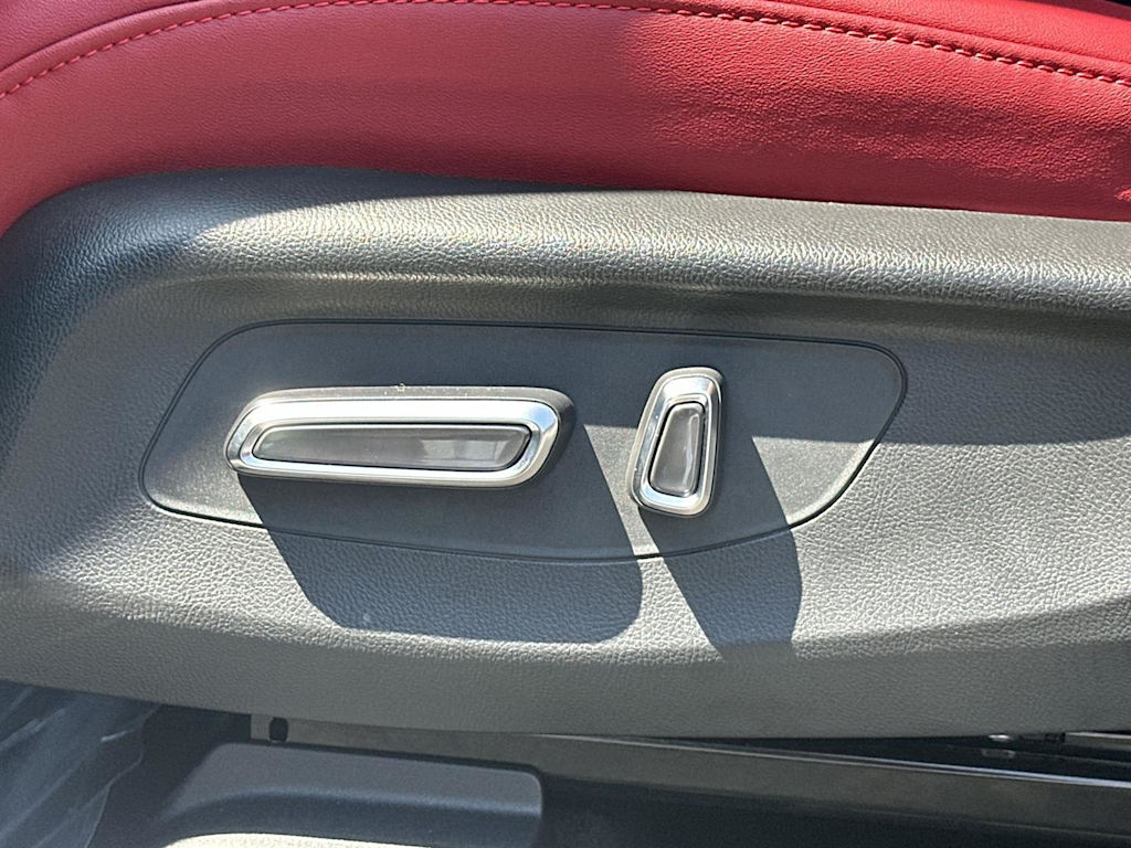 Thumbnail: 2025 Acura ADX - 22