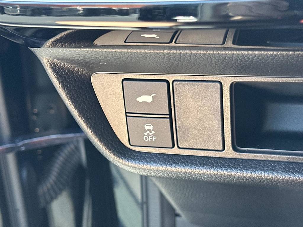 Thumbnail: 2025 Acura ADX - 29