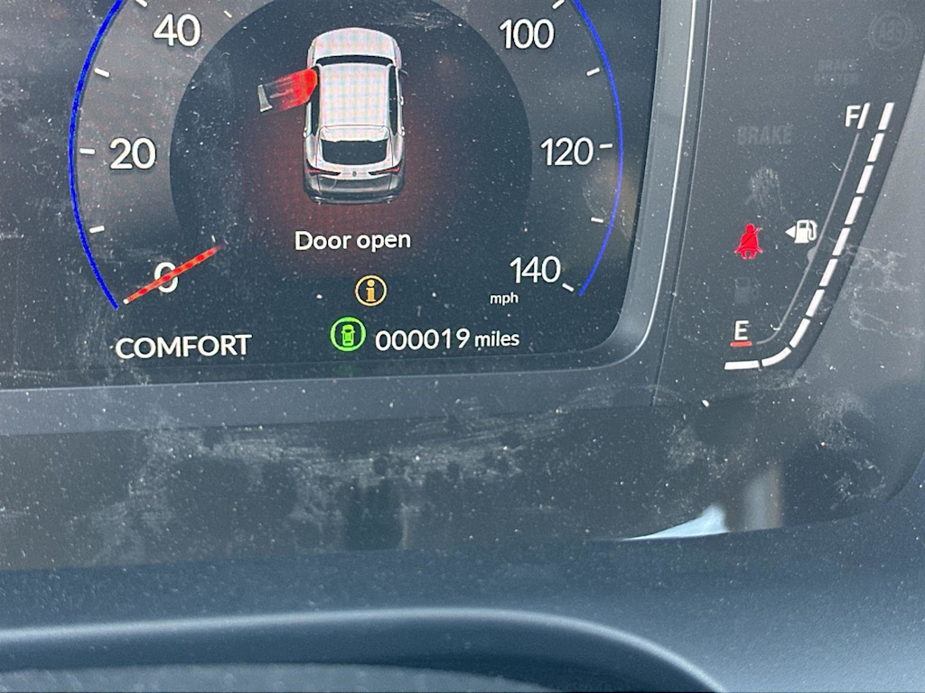 Thumbnail: 2025 Acura ADX - 18