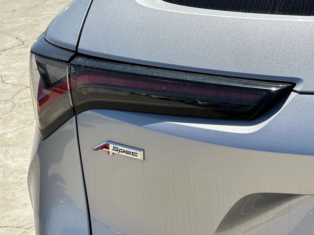 Thumbnail: 2025 Acura ADX - 7