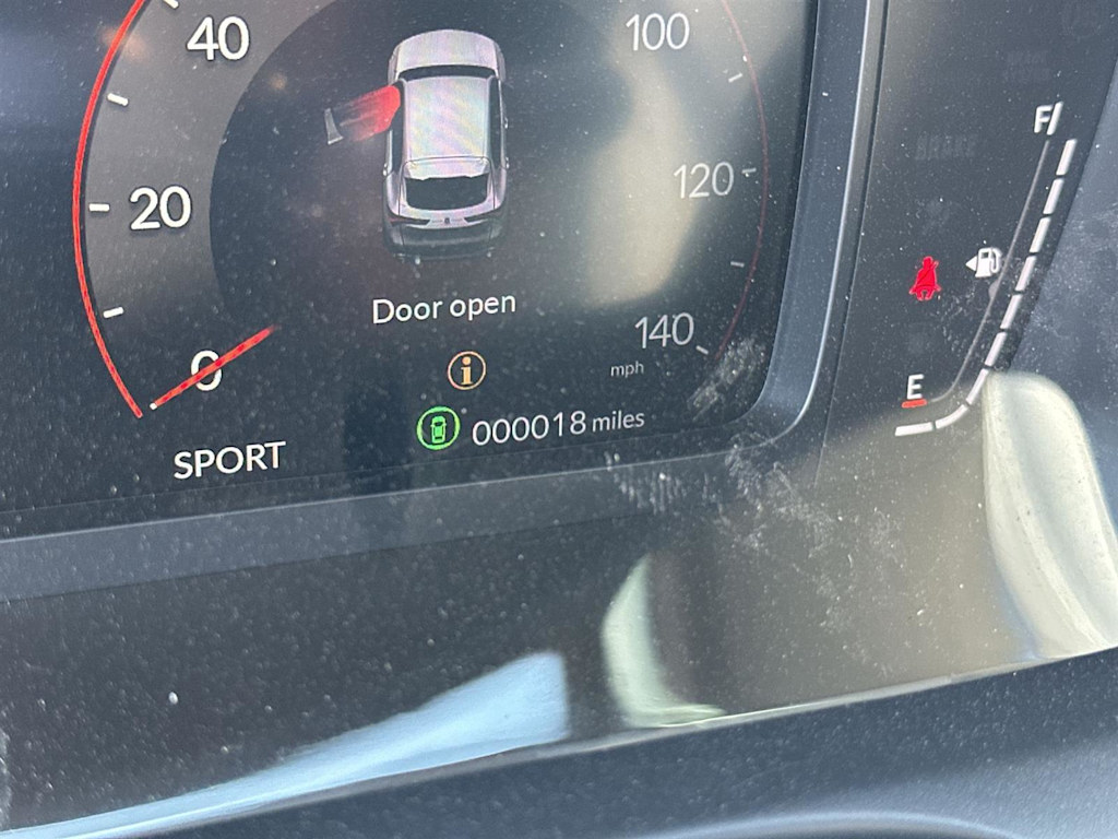 Thumbnail: 2025 Acura ADX - 18