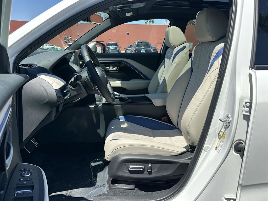 Thumbnail: 2025 Acura ADX - 11