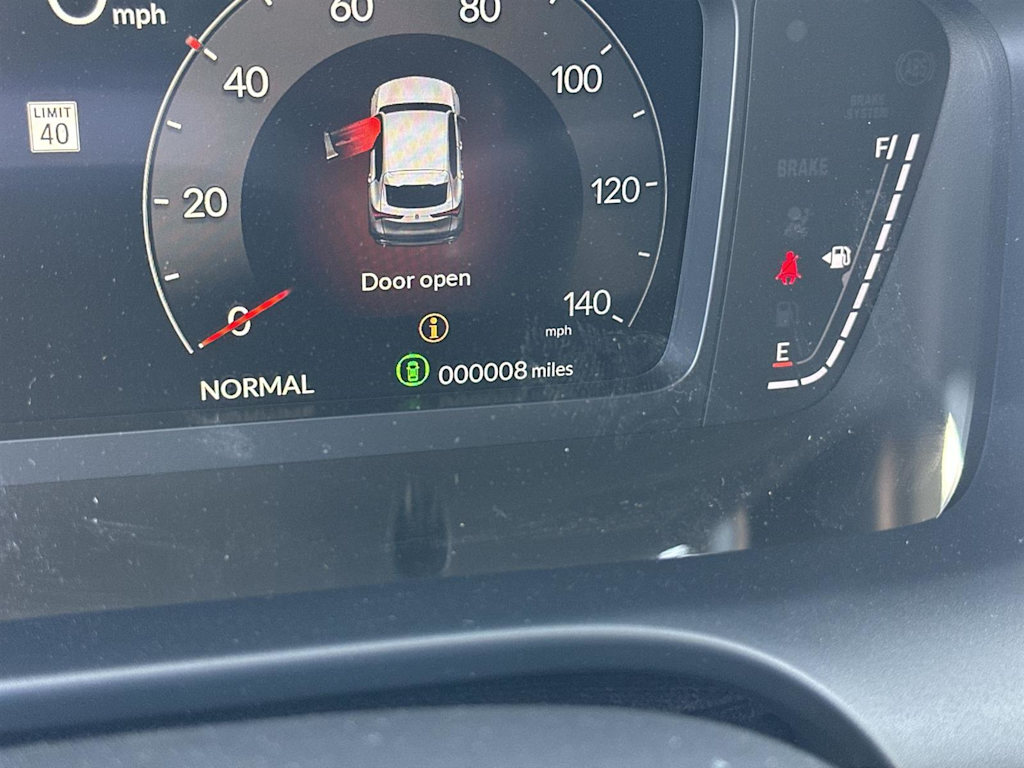 Thumbnail: 2025 Acura ADX - 18