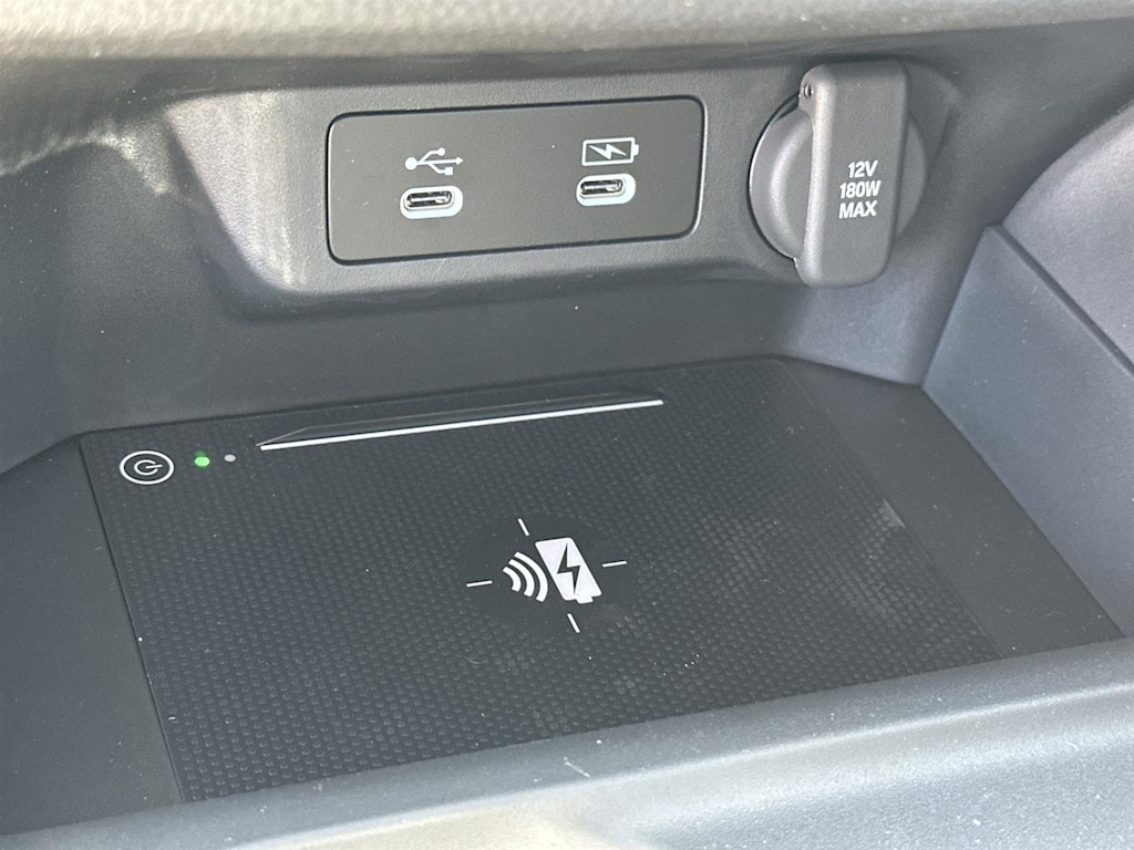 Thumbnail: 2025 Acura ADX - 25