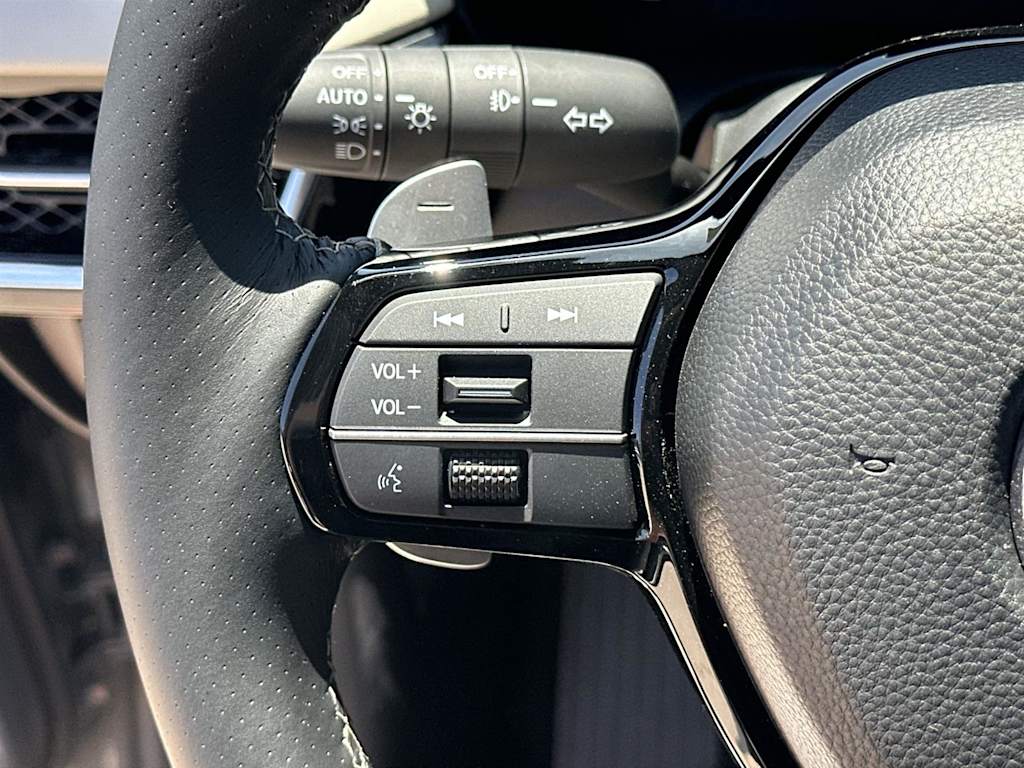 Thumbnail: 2025 Acura ADX - 22