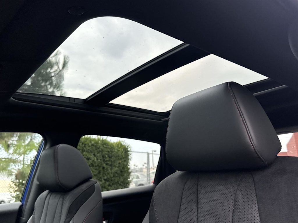 Thumbnail: 2025 Acura ADX - 31