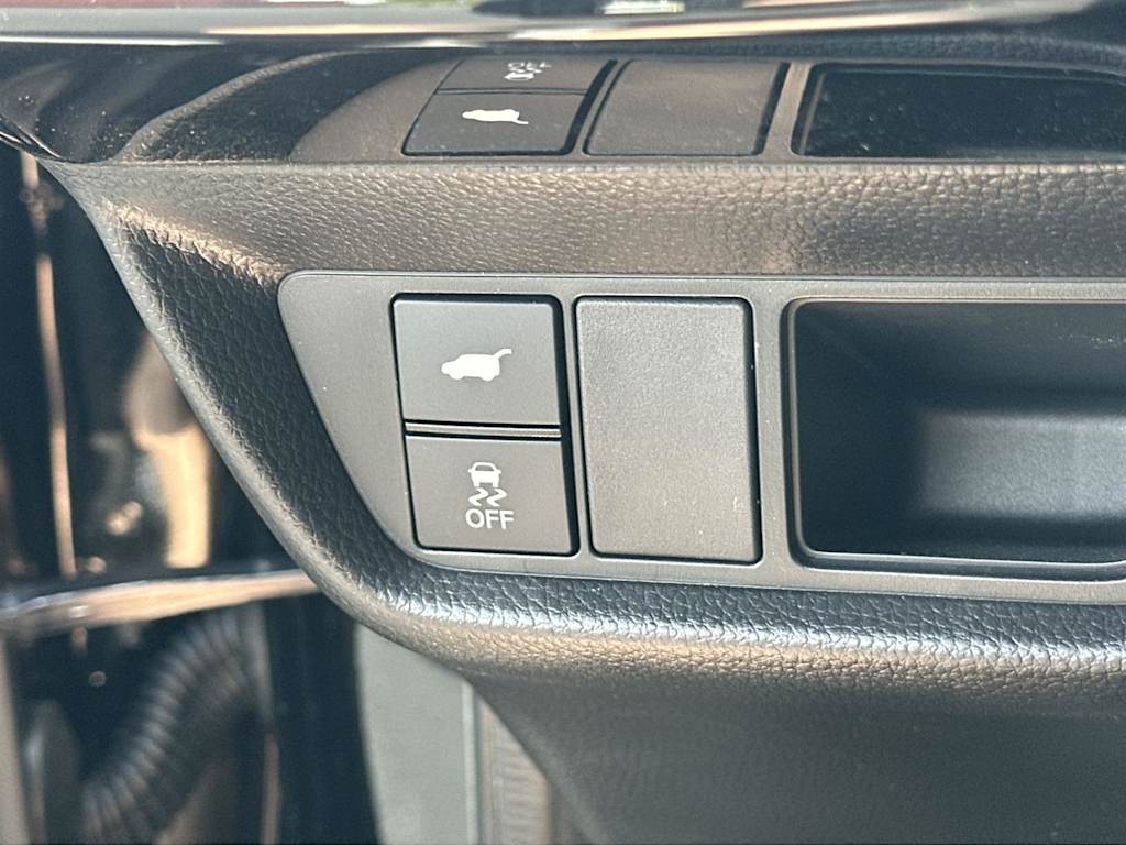 Thumbnail: 2025 Acura ADX - 28