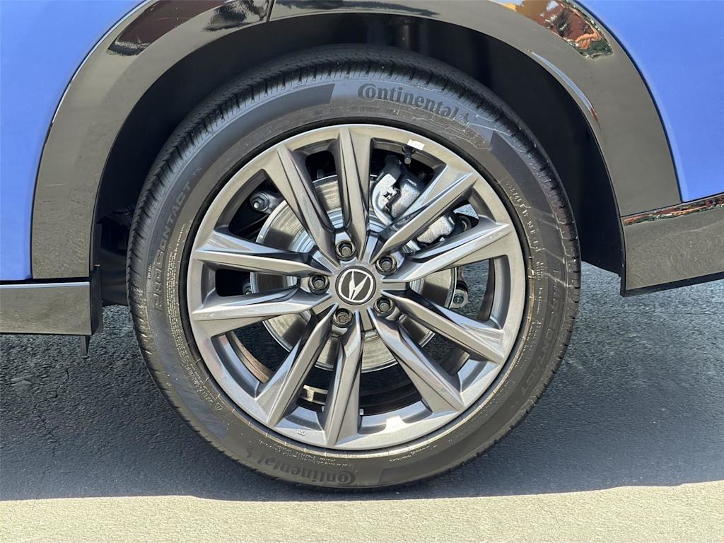 Thumbnail: 2025 Acura ADX - 8