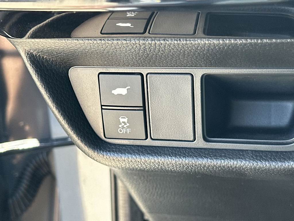 Thumbnail: 2025 Acura ADX - 28