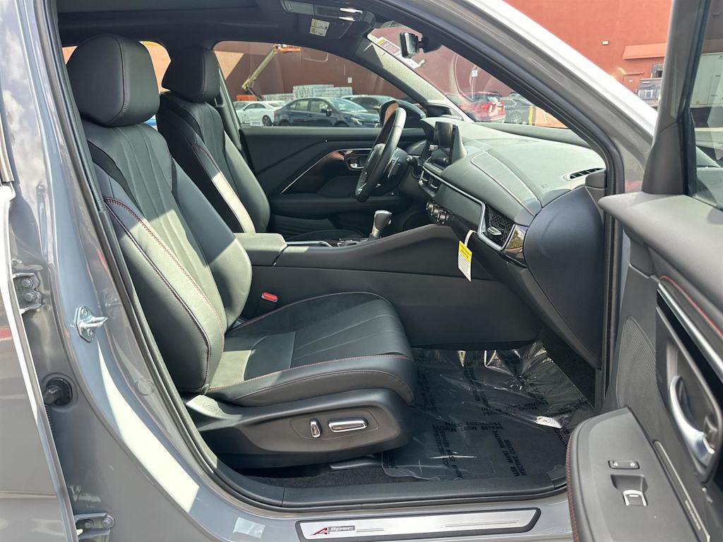 Thumbnail: 2025 Acura ADX - 11