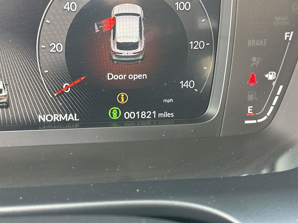 Thumbnail: 2025 Acura ADX - 17