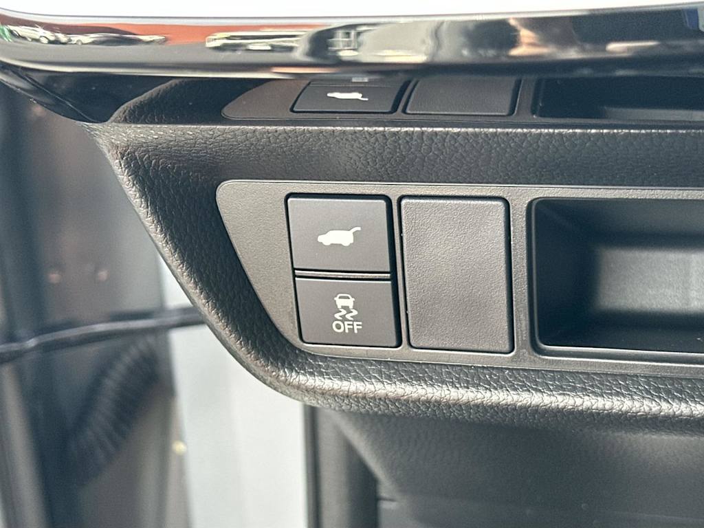 Thumbnail: 2025 Acura ADX - 30