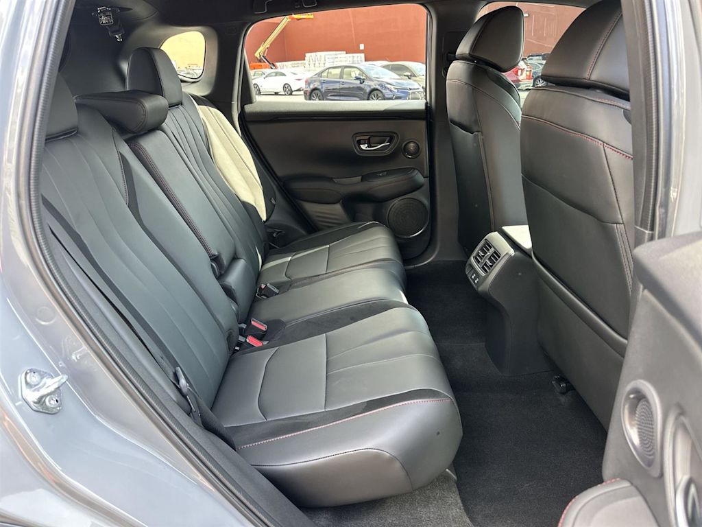 Thumbnail: 2025 Acura ADX - 12