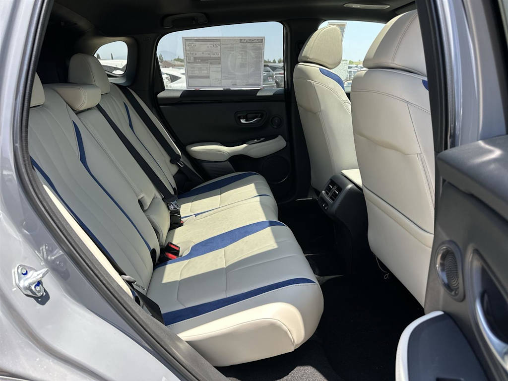 Thumbnail: 2025 Acura ADX - 14