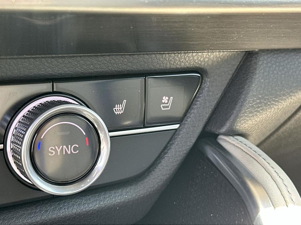 Thumbnail: 2025 Acura ADX - 26