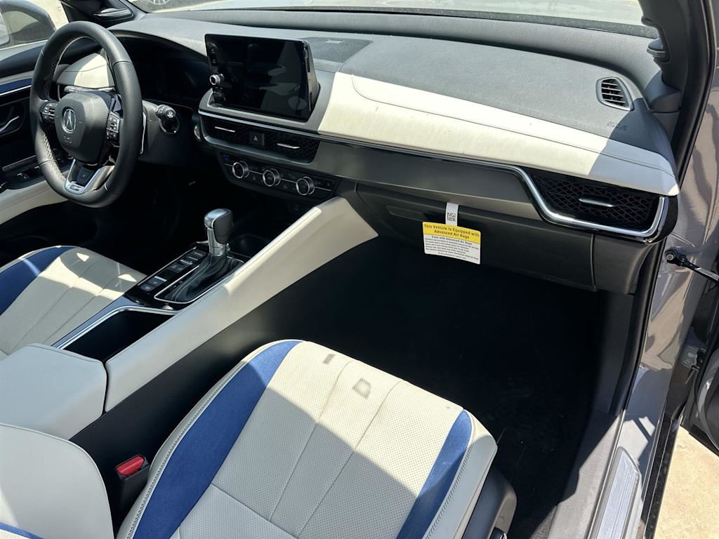 Thumbnail: 2025 Acura ADX - 15