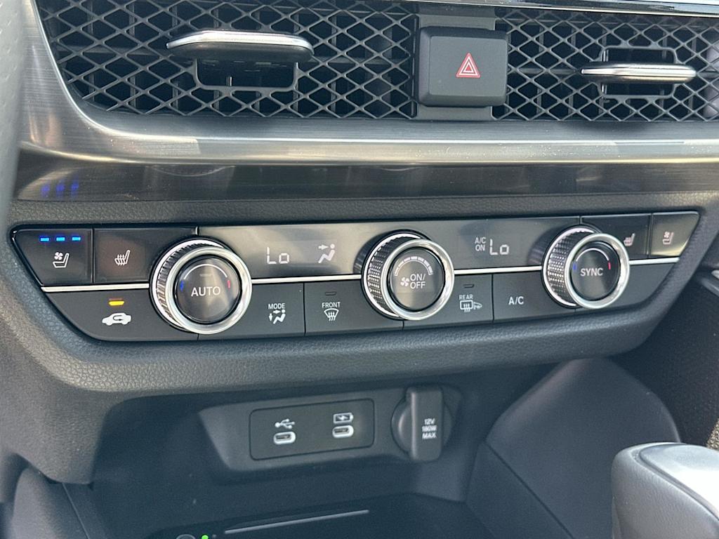 Thumbnail: 2025 Acura ADX - 28