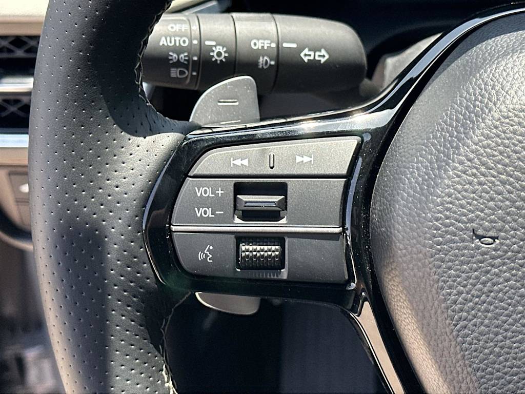 Thumbnail: 2025 Acura ADX - 23