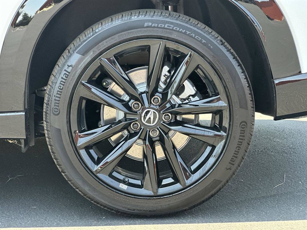 Thumbnail: 2025 Acura ADX - 8