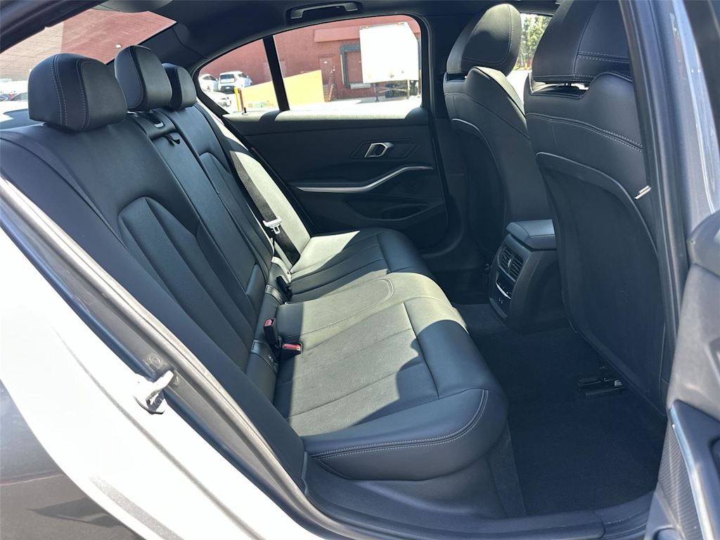 Thumbnail: 2024 BMW 3 Series - 12