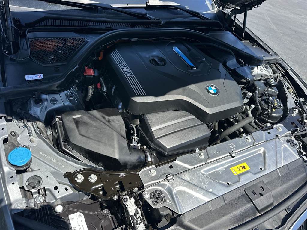 Thumbnail: 2024 BMW 3 Series - 8