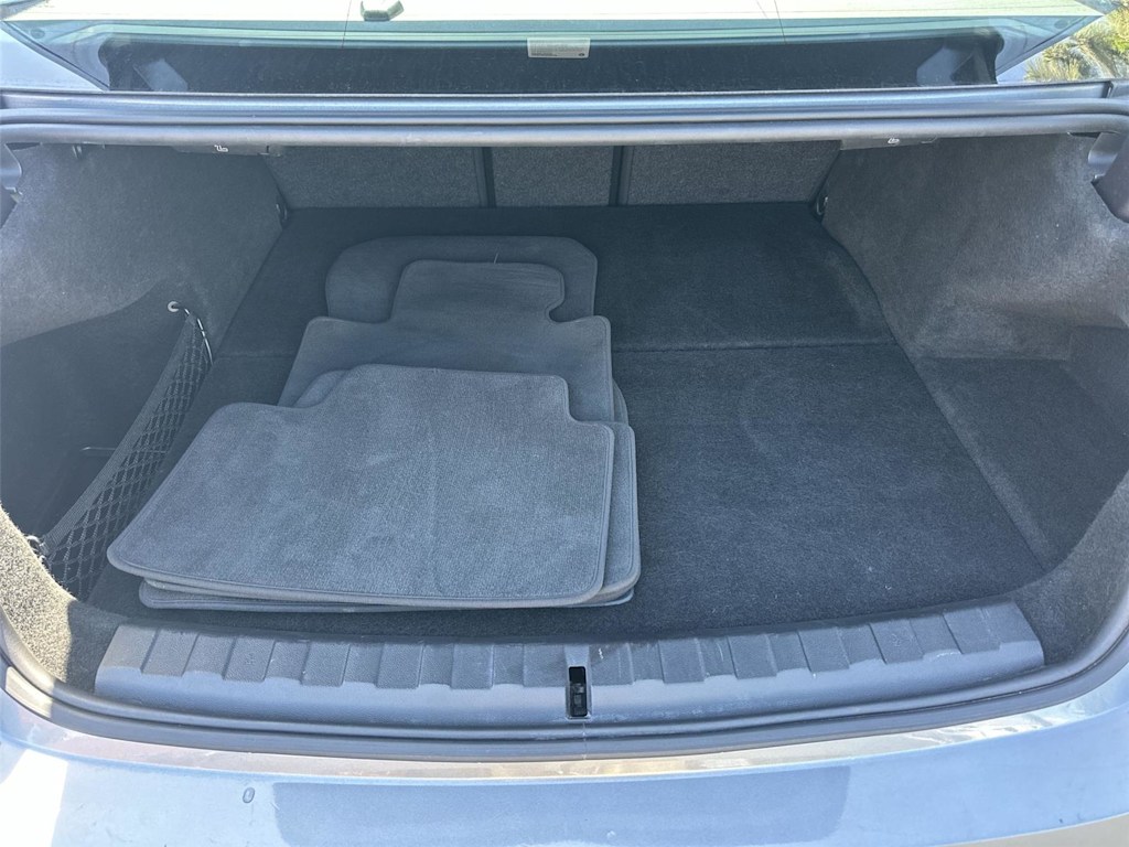 Thumbnail: 2024 BMW 3 Series - 18