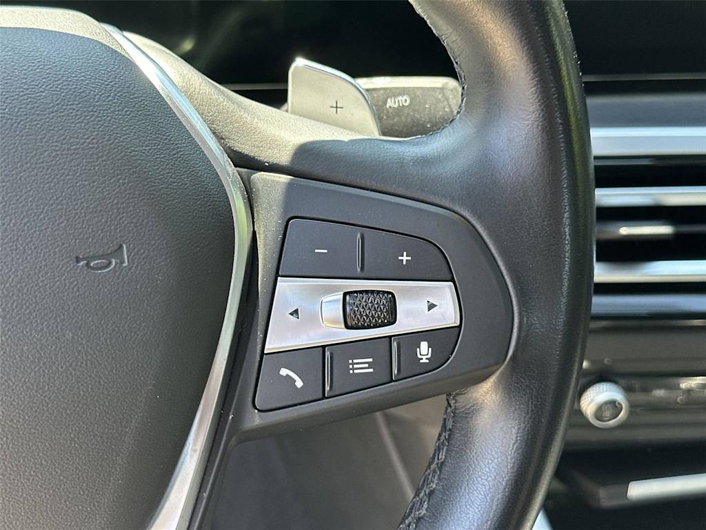 Thumbnail: 2024 BMW 3 Series - 25