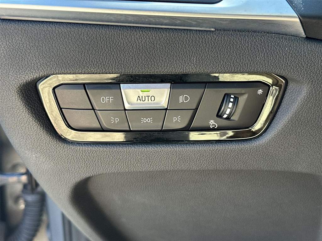 Thumbnail: 2024 BMW 3 Series - 29