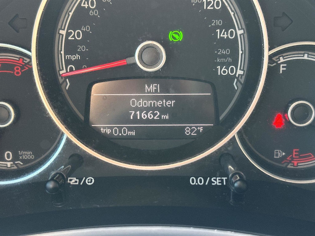 Thumbnail: 2019 Volkswagen Beetle - 18