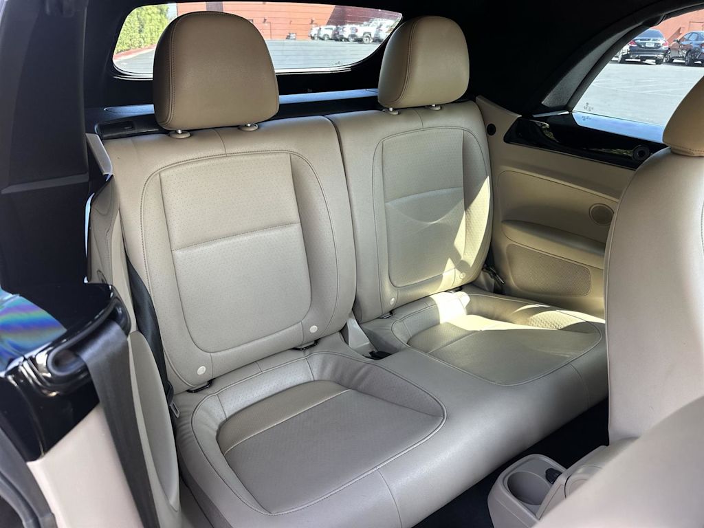 Thumbnail: 2019 Volkswagen Beetle - 13