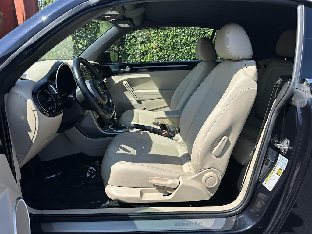 Thumbnail: 2019 Volkswagen Beetle - 11