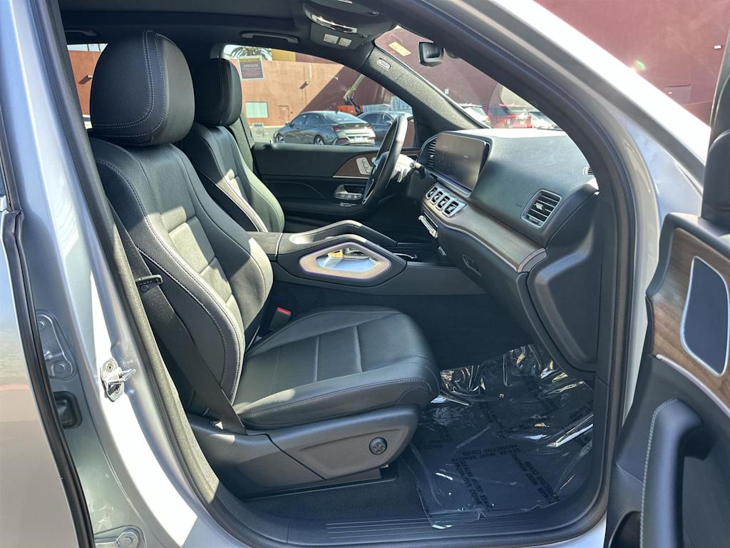 Thumbnail: 2025 Mercedes-Benz GLE - 11