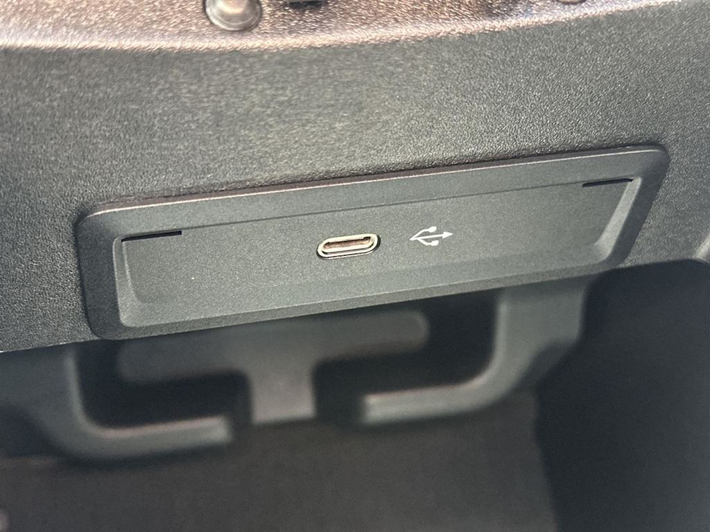 Thumbnail: 2025 Mercedes-Benz GLE - 31